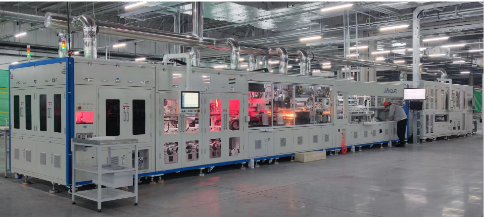 巴彥淖爾經濟技術開發區晶澳淖爾基地年產5GW高效組件首件下線，技術創新驅動新能源高質量發展